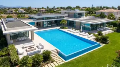 Real Estate Drones: How They Transform Property Sales