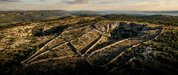 10,000-Year-Old Hunting Traps: Europe's First Megastructures